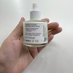 Truly Mango Glaze Smoothing Facial Serum